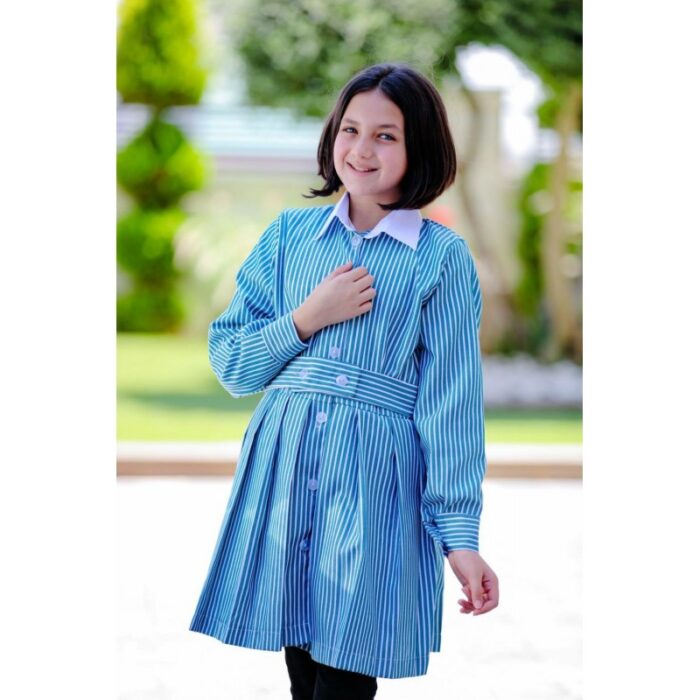 ⁦مريول السعافين كسرات لون أخضر قبة بيضاء⁩ - الصورة ⁦1⁩