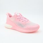 ⁦حذاء رياضي للنساء لون زهري⁩ - الصورة ⁦2⁩