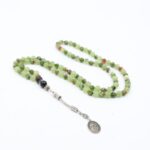 ⁦مسبحة عقيق موشح أخضر مع حجر العقيق الأخضر السادة 99 حبة⁩ - الصورة ⁦2⁩