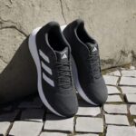 ⁦adidas Men's Response Runner Shoes - Black⁩ - الصورة ⁦24⁩