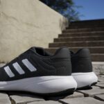 ⁦adidas Men's Response Runner Shoes - Black⁩ - الصورة ⁦29⁩
