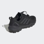 ⁦adidas Men's Terrex Skychaser Hiking Shoes - Black⁩ - الصورة ⁦7⁩