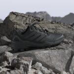 ⁦adidas Men's Terrex Skychaser Hiking Shoes - Black⁩ - الصورة ⁦22⁩