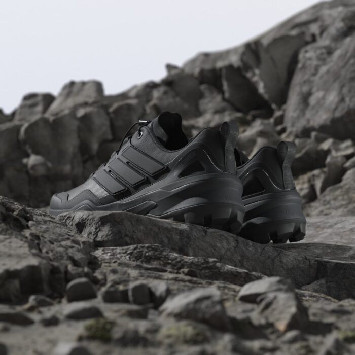 ⁦adidas Men's Terrex Skychaser Hiking Shoes - Black⁩ - الصورة ⁦25⁩