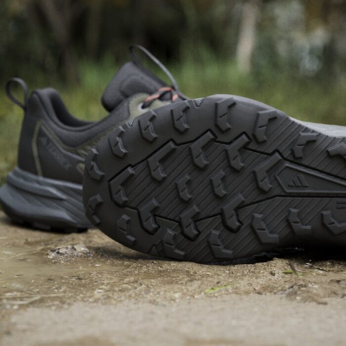 ⁦adidas Men's Terrex Tracefinder 2 CLIMAPROOF Trail Shoes - Green⁩ - الصورة ⁦30⁩