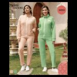 ترينيغ قطن بأكمام طويلة للنساء لون أخضر