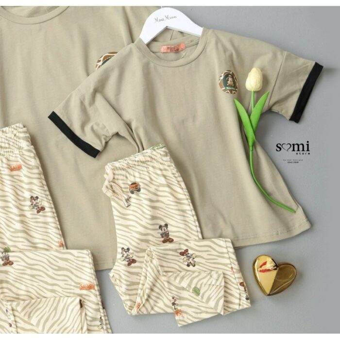 103389241_68b963b5901fe بجامة قطن بأكمام قصيرة للنساء لون زيتي - الصورة 1