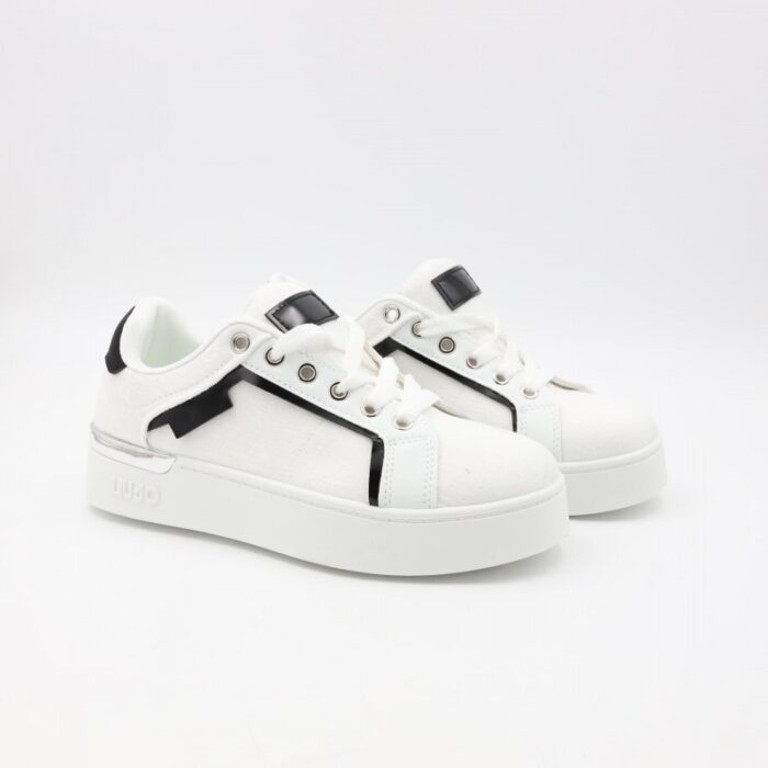 ⁦حذاء كاجوال ستاتي لون أبيض وأسود⁩ - الصورة ⁦2⁩