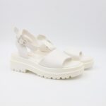 ⁦صندل ستاتي لون أبيض⁩ - الصورة ⁦2⁩