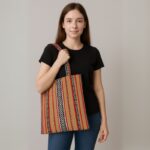 ⁦شنطة توت باغ عملية بسيطة بالقماش البدوي الوان منوعة لون بيج⁩ - الصورة ⁦2⁩