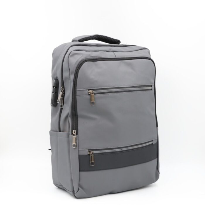 ⁦حقيبة مدرسية جامعية وللعمل 18 انش⁩ - الصورة ⁦2⁩