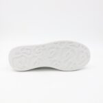 ⁦حذاء رياضي جلد للرجال لون أبيض وأسود⁩ - الصورة ⁦6⁩