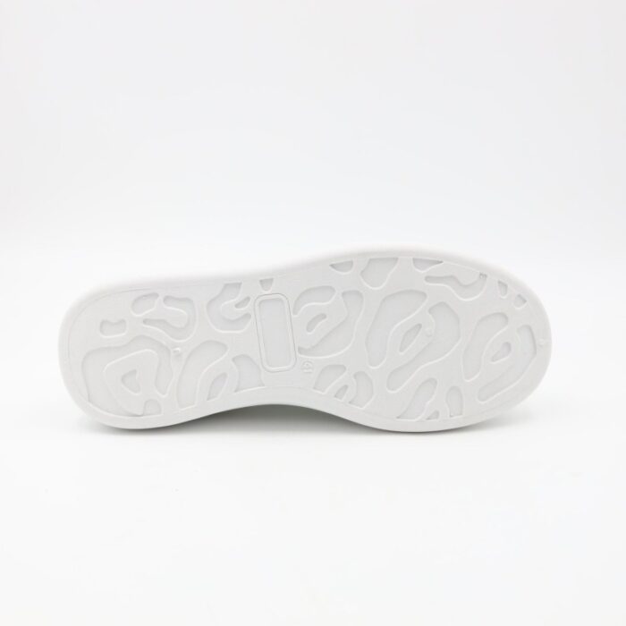⁦حذاء رياضي جلد للرجال لون أبيض⁩ - الصورة ⁦6⁩