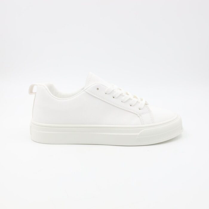 ⁦حذاء كاجوال شبابي جلد للرجال لون أبيض⁩ - الصورة ⁦4⁩