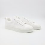 ⁦حذاء كاجوال شبابي جلد للرجال لون أبيض⁩ - الصورة ⁦2⁩