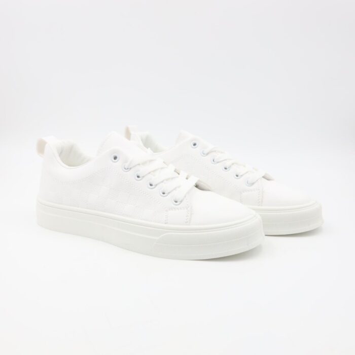 ⁦حذاء كاجوال شبابي جلد للرجال لون أبيض⁩ - الصورة ⁦3⁩