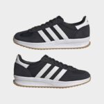 ⁦adidas RUN 70s 2.0 Shoes - Black⁩ - الصورة ⁦10⁩