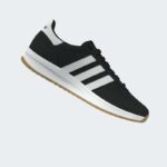 ⁦adidas RUN 70s 2.0 Shoes - Black⁩ - الصورة ⁦17⁩