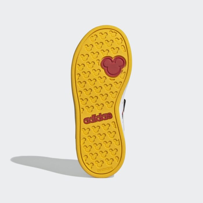 ⁦adidas Kids' Disney Mickey Mouse Grand Court Shoes - Black⁩ - الصورة ⁦4⁩