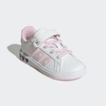 ⁦adidas Kids' Disney Minnie Mouse Grand Court Shoes - White⁩ - الصورة ⁦6⁩