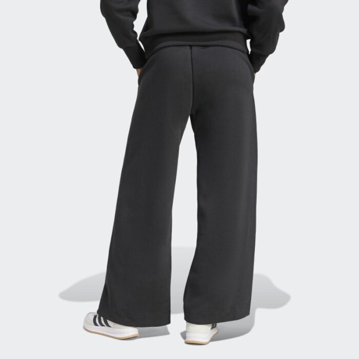 ⁦adidas Womens' ALL SZN Fleece Loose Wide-Leg Pants - Black⁩ - الصورة ⁦4⁩