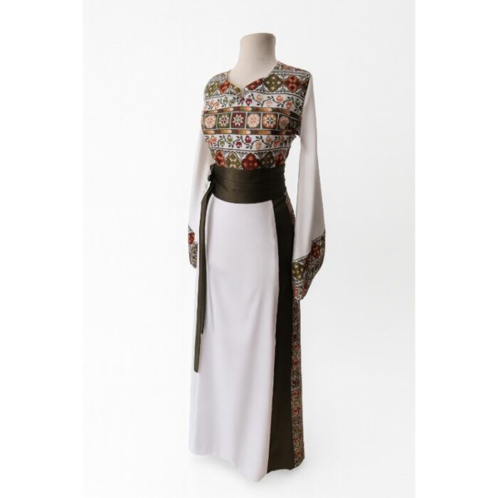 ⁦ثوب مطرز لون ابيض و اخضر مع حزام⁩ - الصورة ⁦3⁩