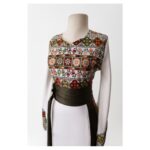 ⁦ثوب مطرز لون ابيض و اخضر مع حزام⁩ - الصورة ⁦4⁩