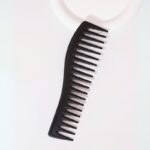 ⁦مشط شعر لون اسود⁩ - الصورة ⁦2⁩