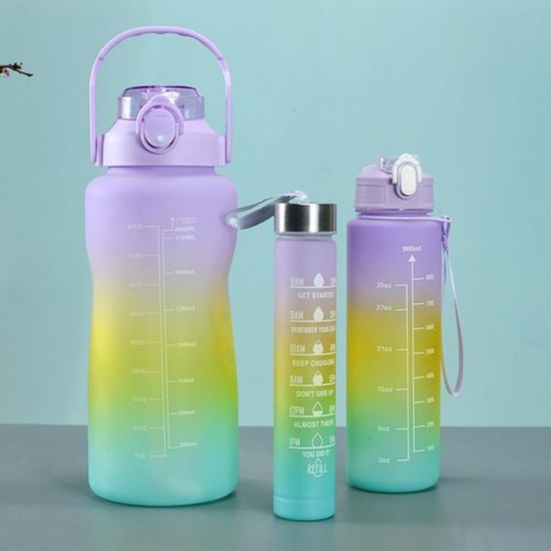 ⁦بكج مطرات صحية ملونة ( 3 قطع 2لتر + 800 مل + 280 مل ) مع مصاصة⁩ - الصورة ⁦1⁩