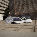 ⁦Adidas Men's Ultraboost 5 Shoes - Blue⁩ - الصورة ⁦23⁩
