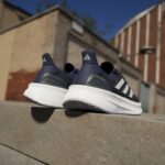 ⁦Adidas Men's Ultraboost 5 Shoes - Blue⁩ - الصورة ⁦25⁩