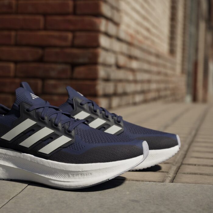 ⁦Adidas Men's Ultraboost 5 Shoes - Blue⁩ - الصورة ⁦28⁩