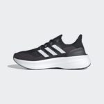 ⁦Adidas Men's Ultraboost 5 Shoes - Black⁩ - الصورة ⁦5⁩