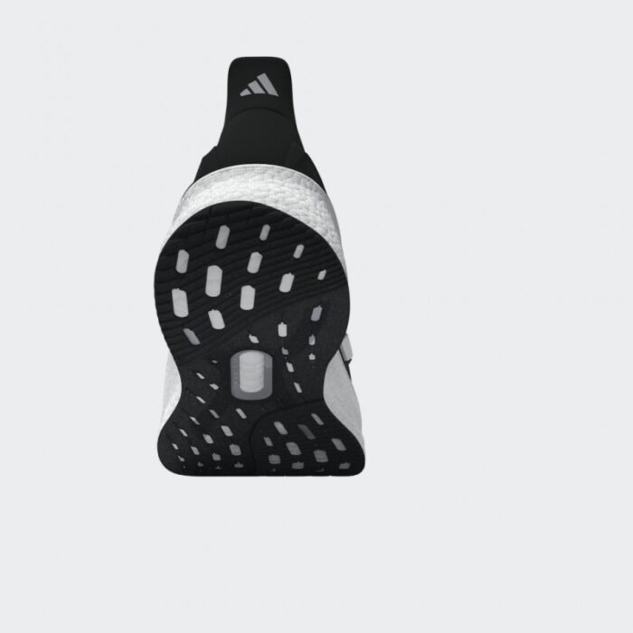 ⁦Adidas Men's Ultraboost 5 Shoes - Black⁩ - الصورة ⁦17⁩