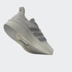 ⁦Adidas Men's Ultraboost 5 Shoes - Beige⁩ - الصورة ⁦18⁩