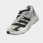 ⁦Adidas Men's Lightblaze Shoes - Beige⁩ - الصورة ⁦16⁩