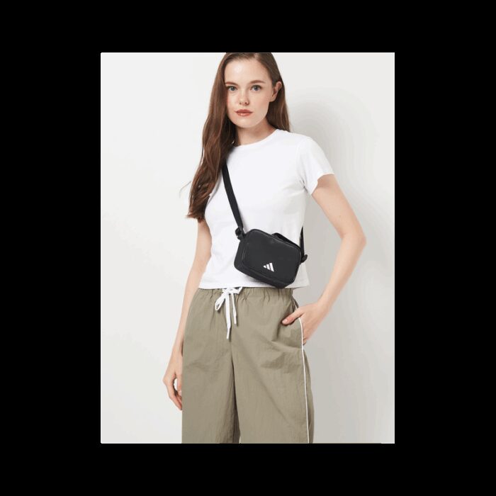 ⁦Adidas Unisex' Monogram Essentials Shoulder Bag- Black⁩ - الصورة ⁦8⁩