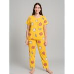 بيجامة ستاتية لون اصفر اشكال ملون بنطلون وبلوزة نص كم One Size