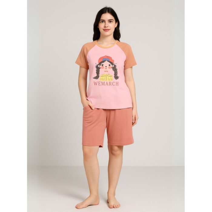 103391244_68d95ae2e5733 بيجامه ستاتيه بلوزه و شورت برسوم لون زهري One Size - الصورة 1