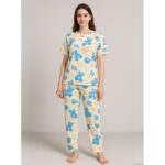 بيجامة ستاتية لون بيج اشكال ملون بنطلون وبلوزة نص كم One Size