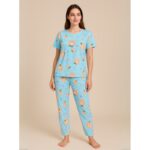 بيجامة ستاتية لون أزرق اشكال ملون بنطلون وبلوزة نص كم One Size