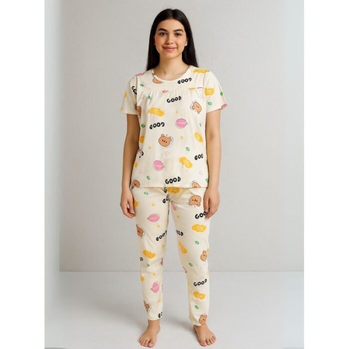 103391258_68d95afa3c859 بيجامة ستاتية لون بيج اشكال ملون بنطلون وبلوزة نص كم One Size - الصورة 1