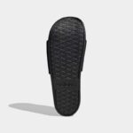 ⁦adidas Adilette Comfort Slides - Black⁩ - الصورة ⁦5⁩