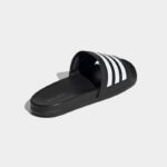 ⁦adidas Adilette Comfort Slides - Black⁩ - الصورة ⁦8⁩