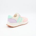 ⁦حذاء للأطفال والنساء لون أبيض وزهري و اخضر وبنفسجي⁩ - الصورة ⁦4⁩