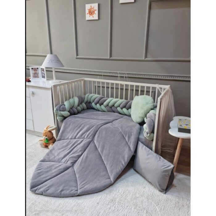 103384214_68e2de0c2fcd8 مفرش جدلة مخمل ورقة زيتي مع سكني - الصورة 1