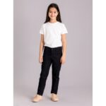 ⁦بنطلون جينز بناتي لون أسود⁩ - الصورة ⁦2⁩