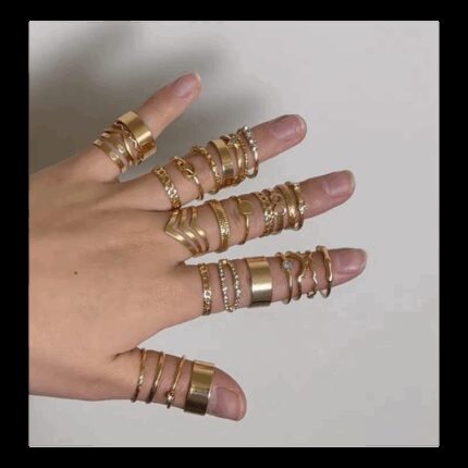 مجموعة من خاتم ذهبي رقيق من سبائك الزنك