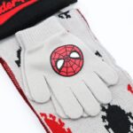 ⁦بكج ديزني طاقية +كفوف + لفحة SPIDER MAN اسود ورمادي⁩ - الصورة ⁦3⁩