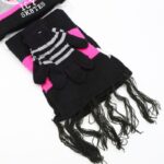 ⁦بكج LOL طاقية + كفوف + لفحة لون اسود+سكني⁩ - الصورة ⁦4⁩